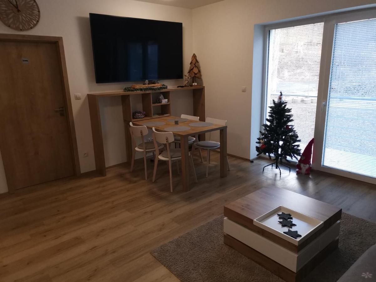 Vlčí nora Apartamento Horní Maršov Exterior foto